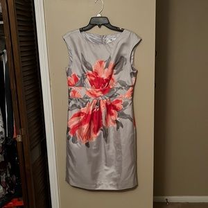 Beautiful slim fit, beautiful colors with this one!